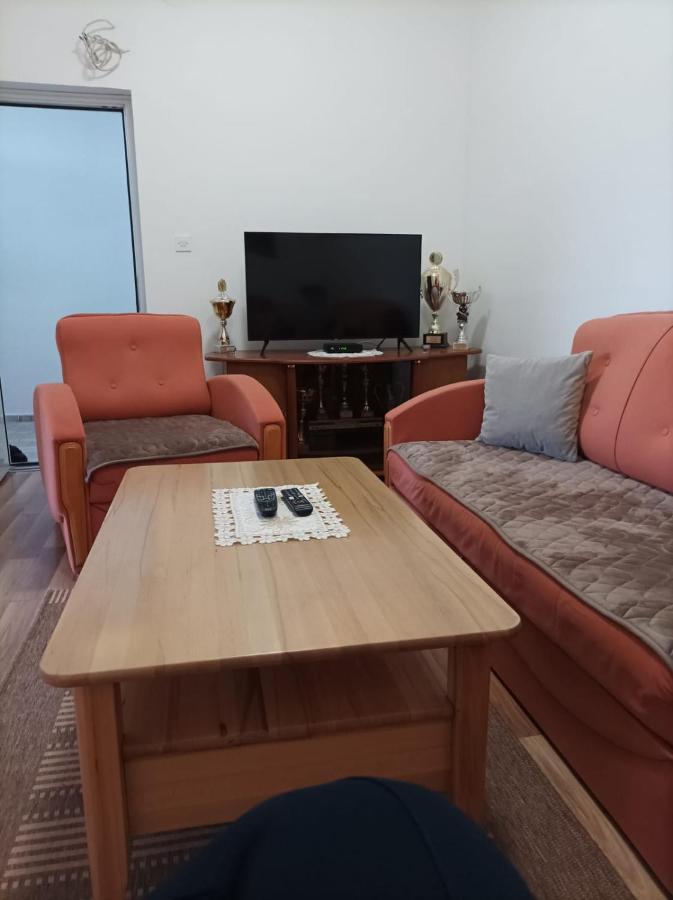 Apartman Meka SJJ Eksteriør billede